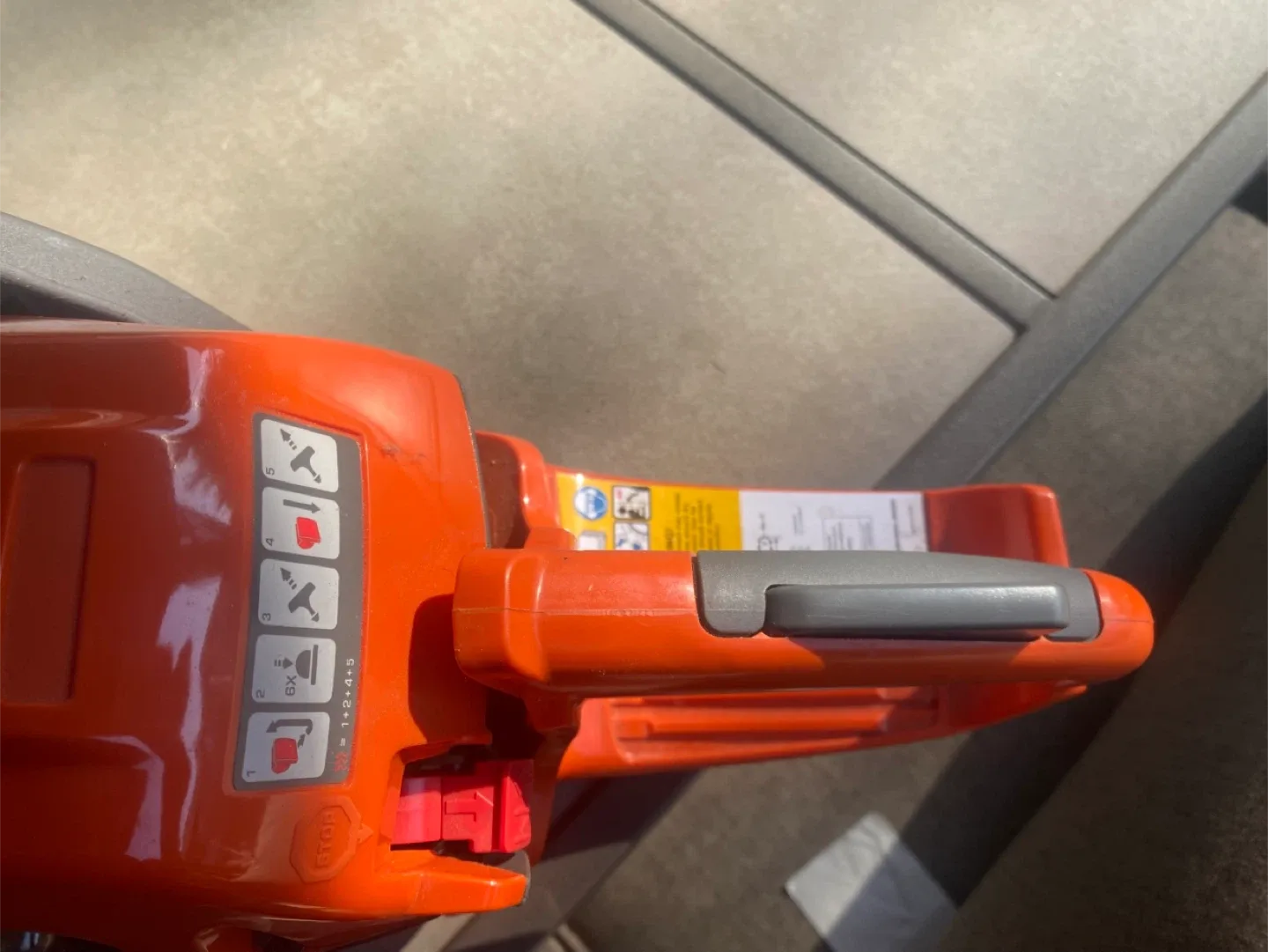 Husqvarna 135 Mark II Chainsaw - Like New! image indicator(3)