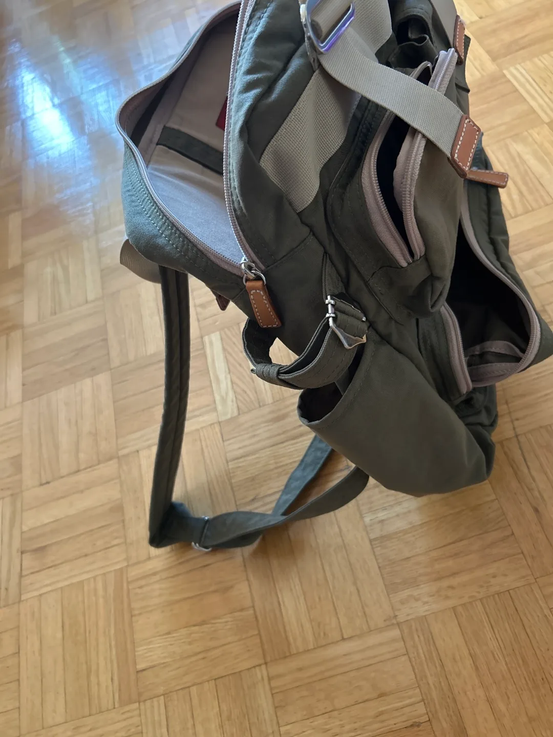 Olive Green Backpack image indicator(5)