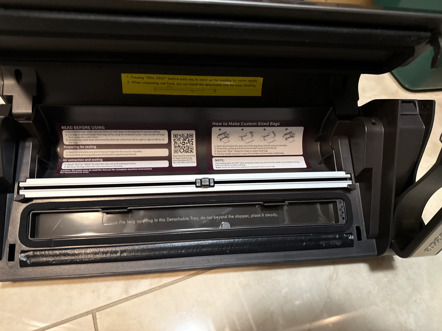 Mesliese V6120 Vacuum Sealer - Like New! - photo 4