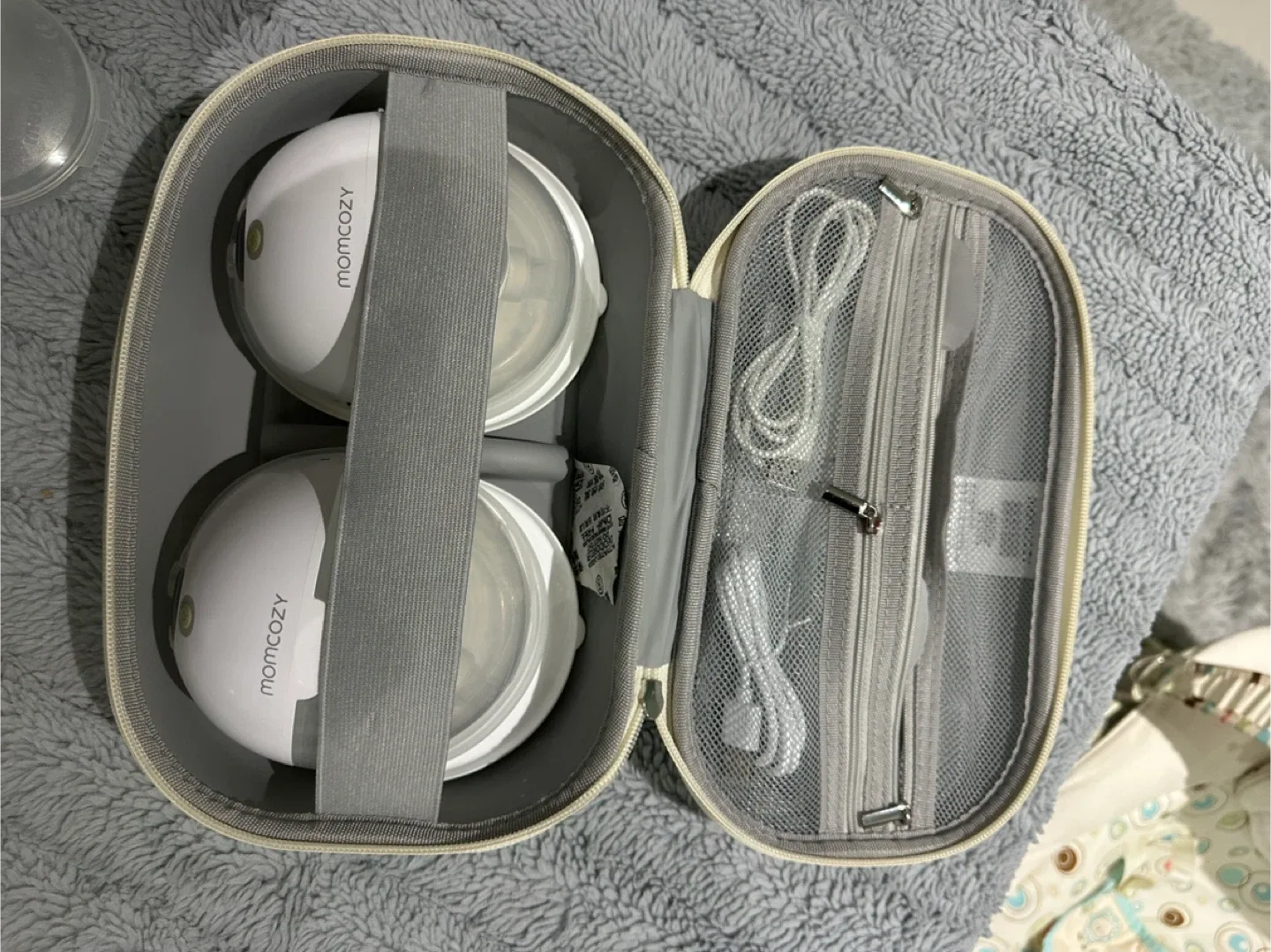 Momcozy Wearable Breast Pump Set image indicator(2)