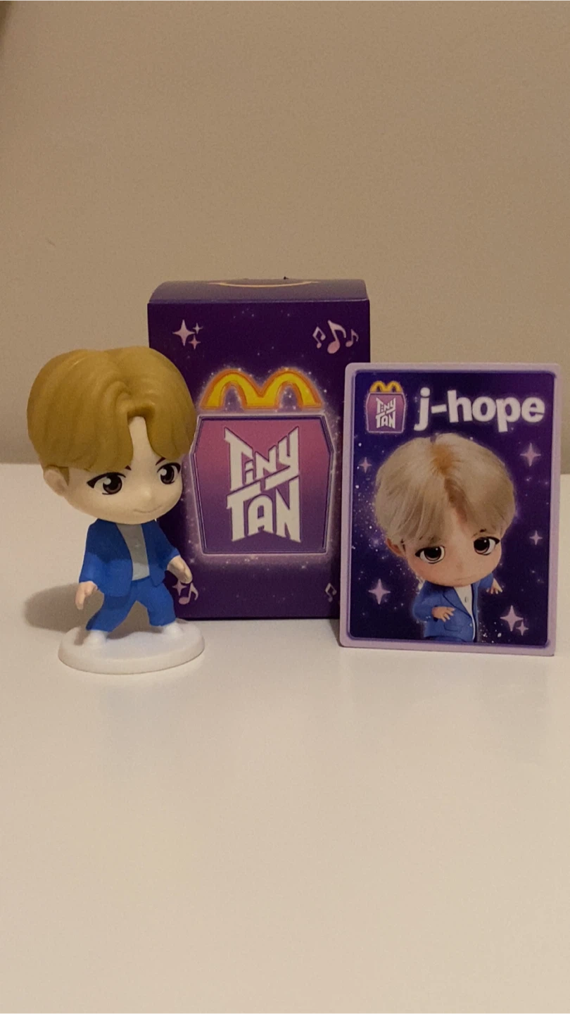 McDonald's TinyTAN BTS Figures - photo 3