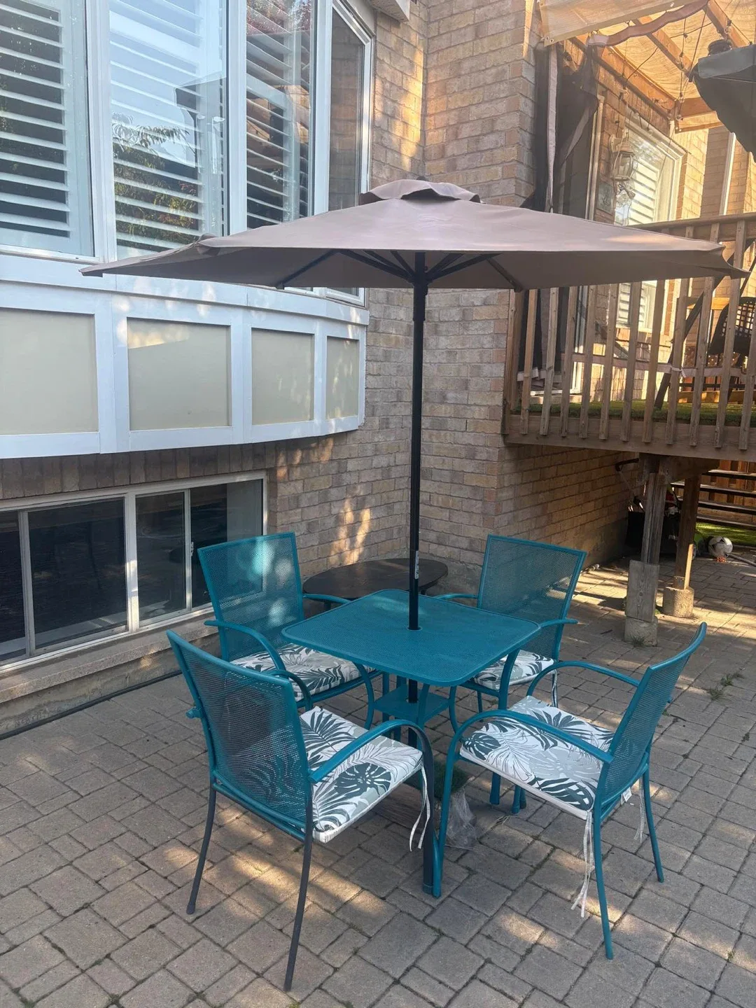 Patio Set with Umbrella - Teal Table & 4 Chairs image indicator(3)
