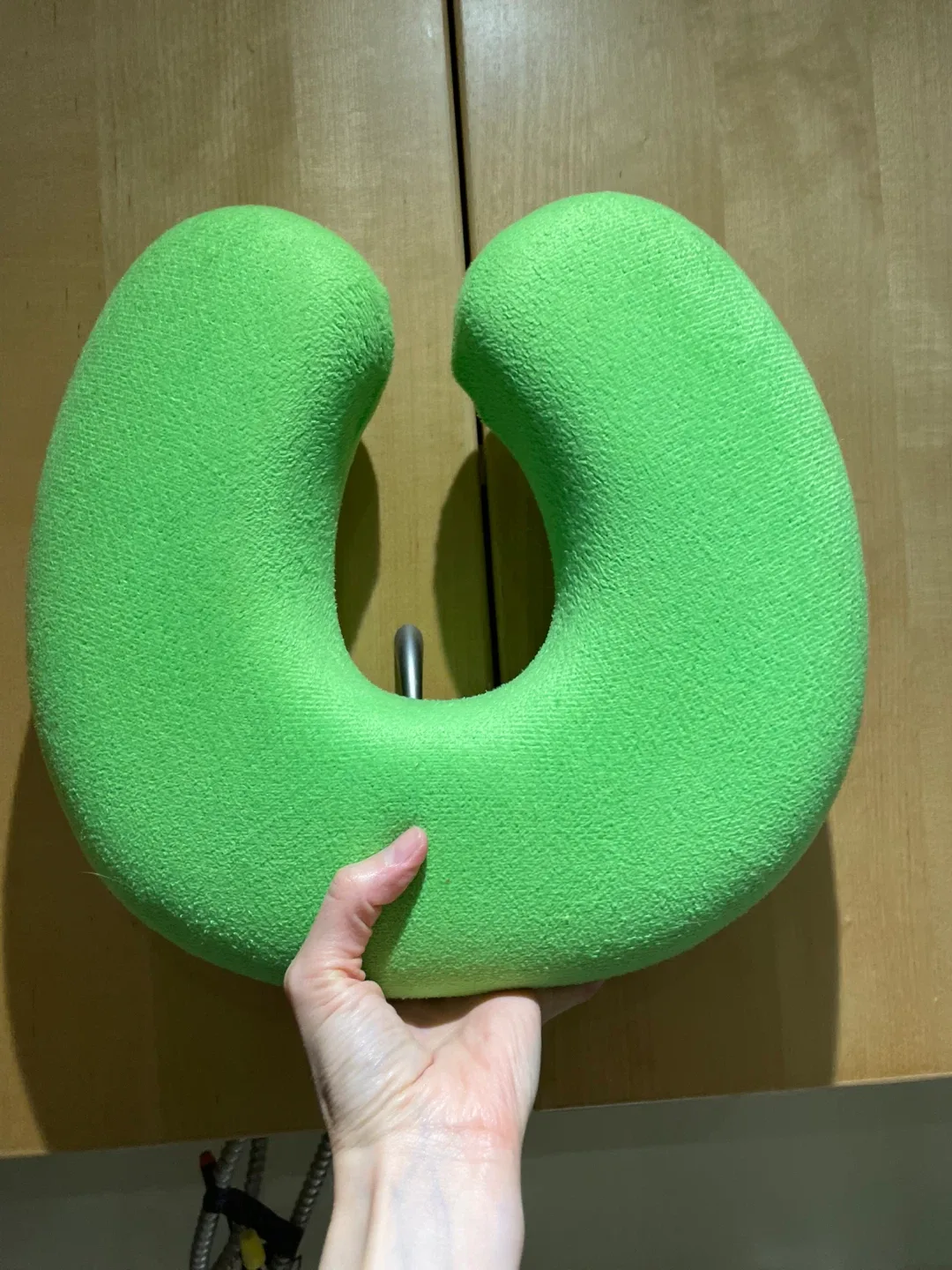 Green Travel Neck Pillow 🧡 thumbnail