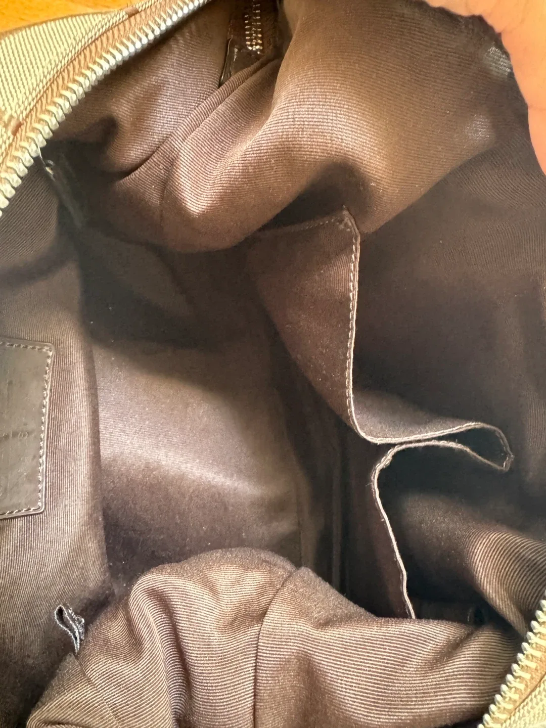 Coach Signature Hobo Bag image indicator(8)