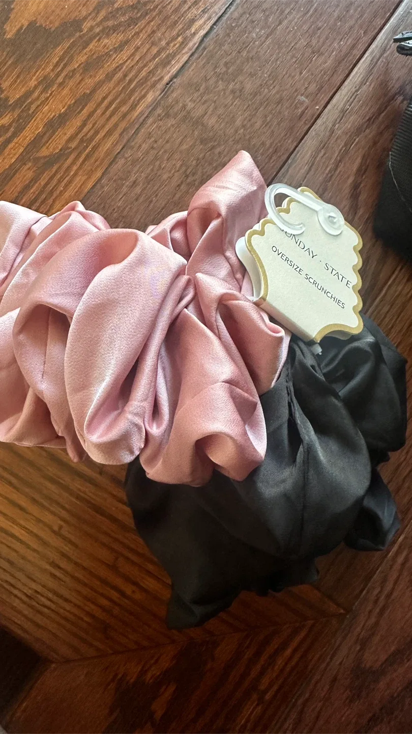 Oversize Scrunchies - Pink & Black thumbnail