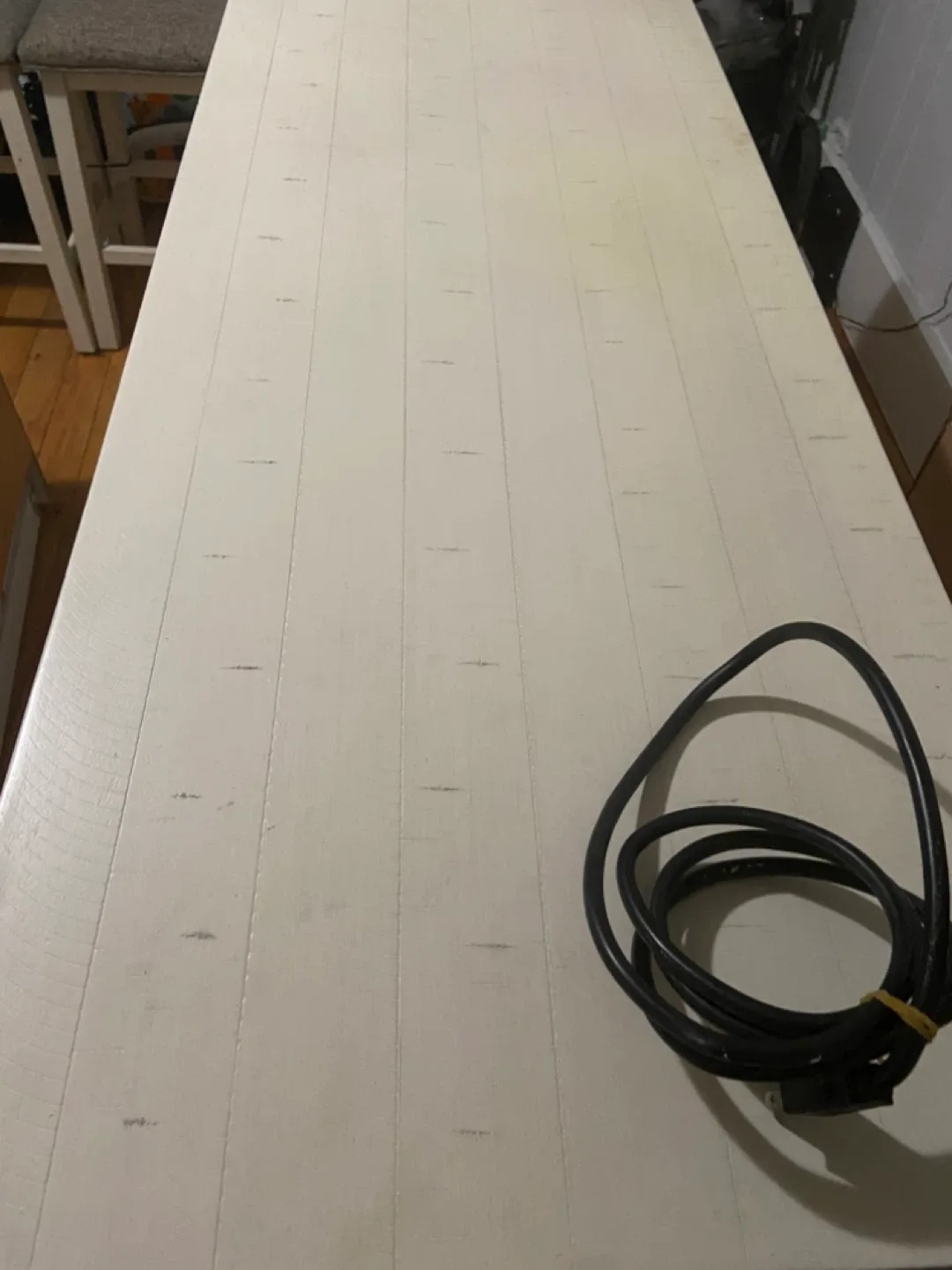 Off-White Desk with USB Ports image indicator(3)