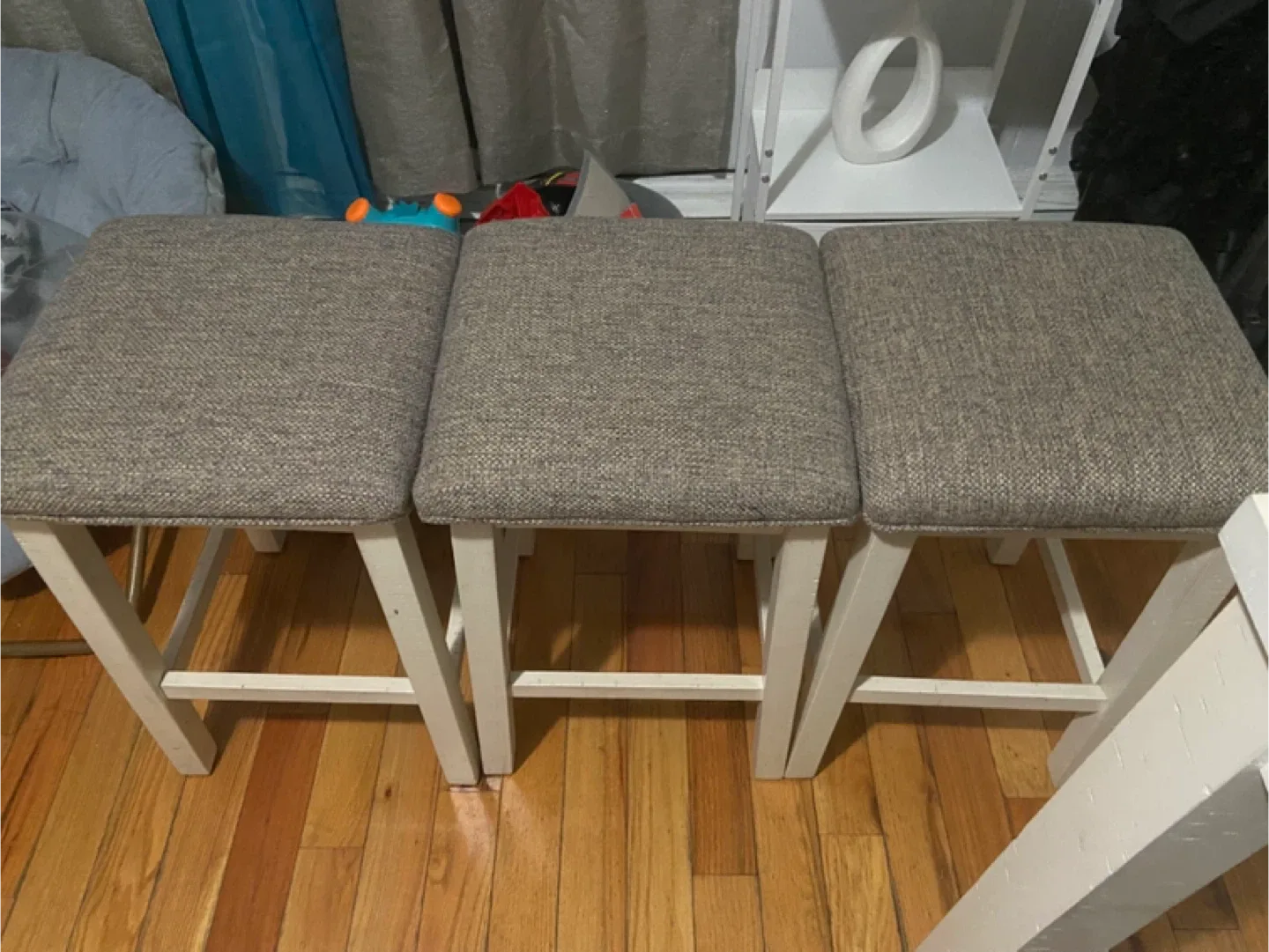 Off-White Desk with USB Ports image indicator(10)