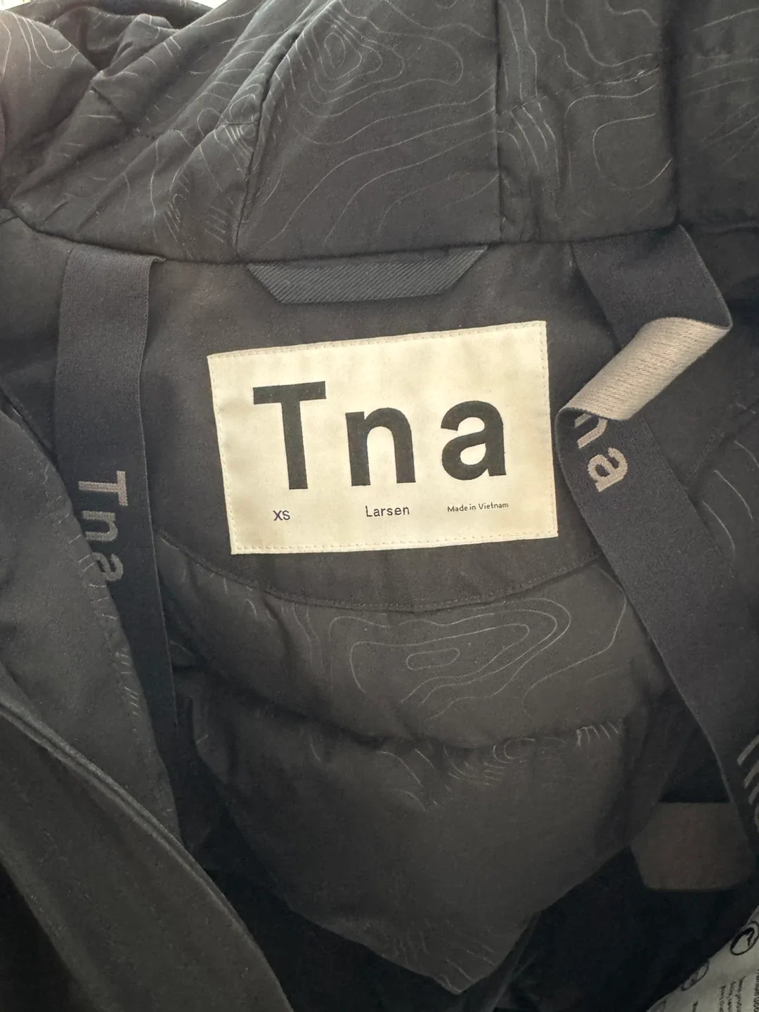 Aritzia TNA Larsen Parka - Size XS - Black image indicator(3)