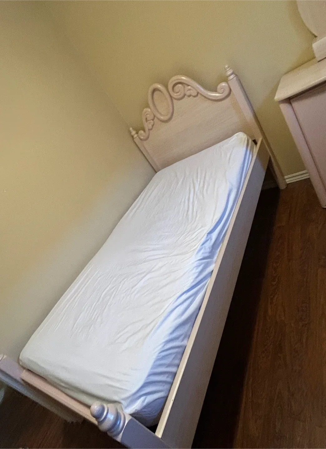 Pink bedroom set with vanity, dresser, bed frame, and mattress image indicator(6)