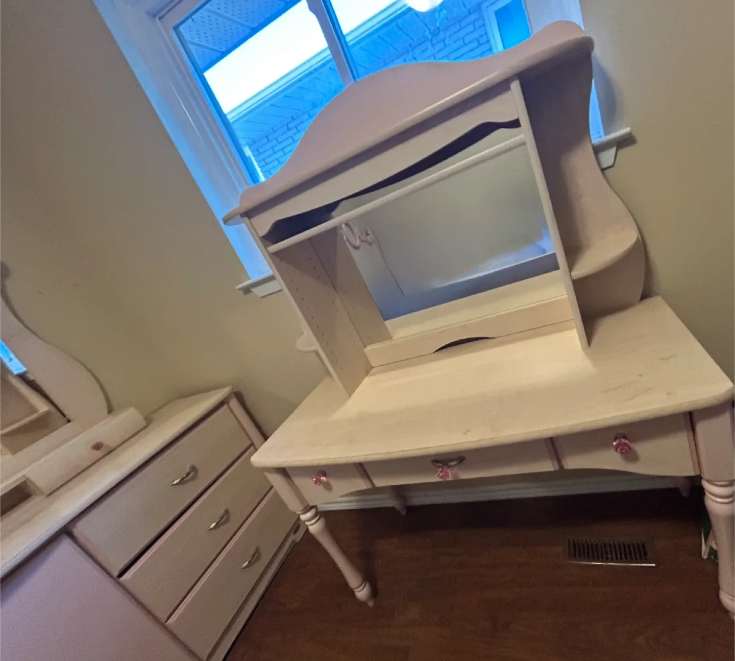 Pink bedroom set with vanity, dresser, bed frame, and mattress image indicator(2)