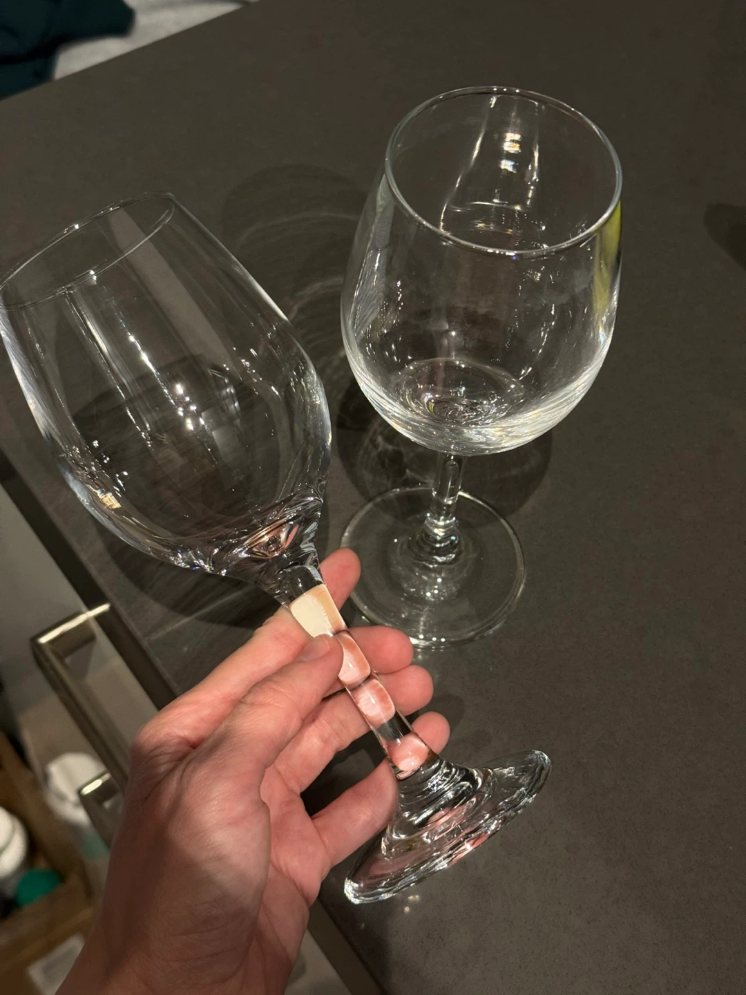 Wine Glasses - Set of 2 - photo 2