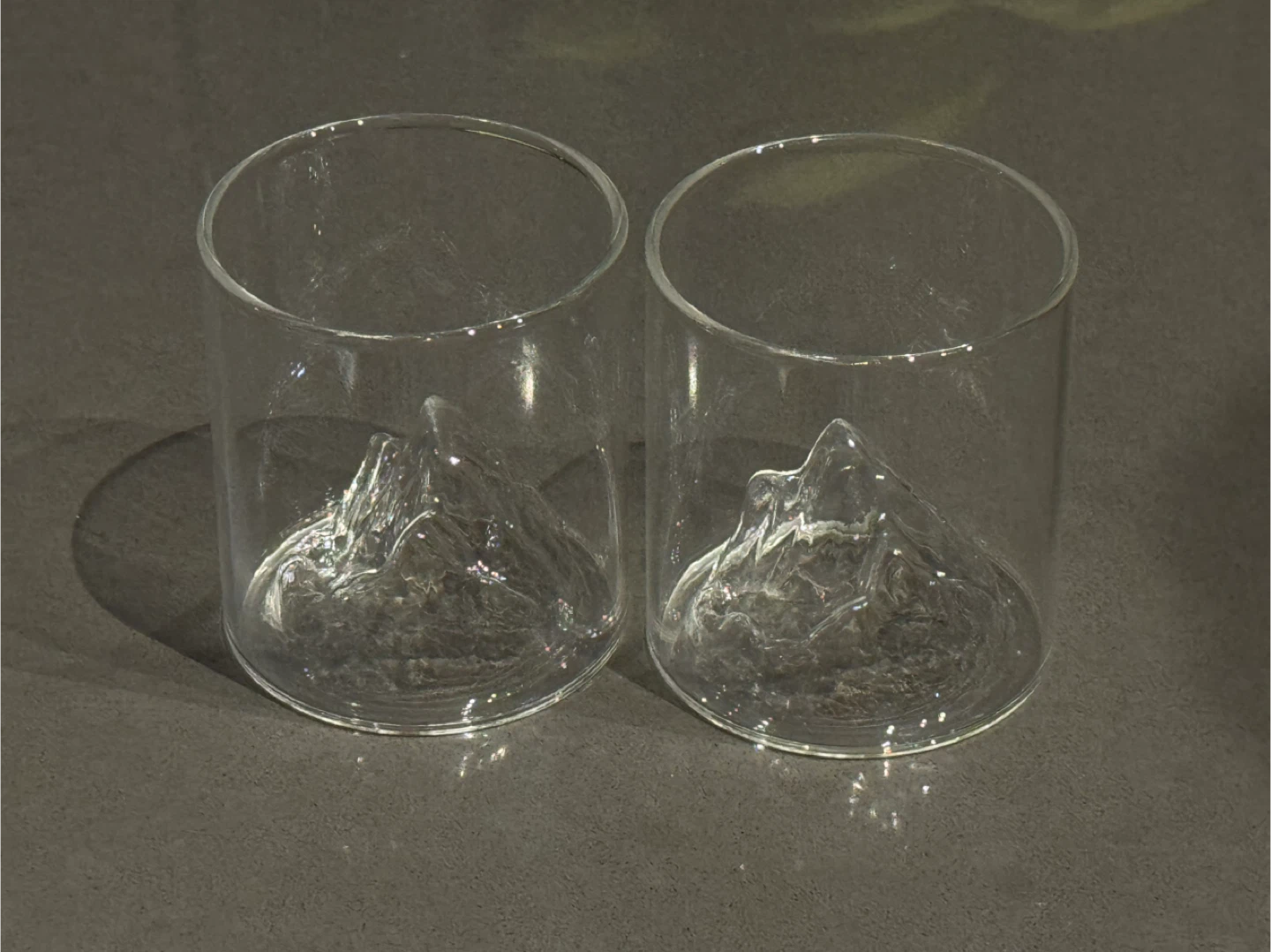 Glasses with Mountain Design - photo 2