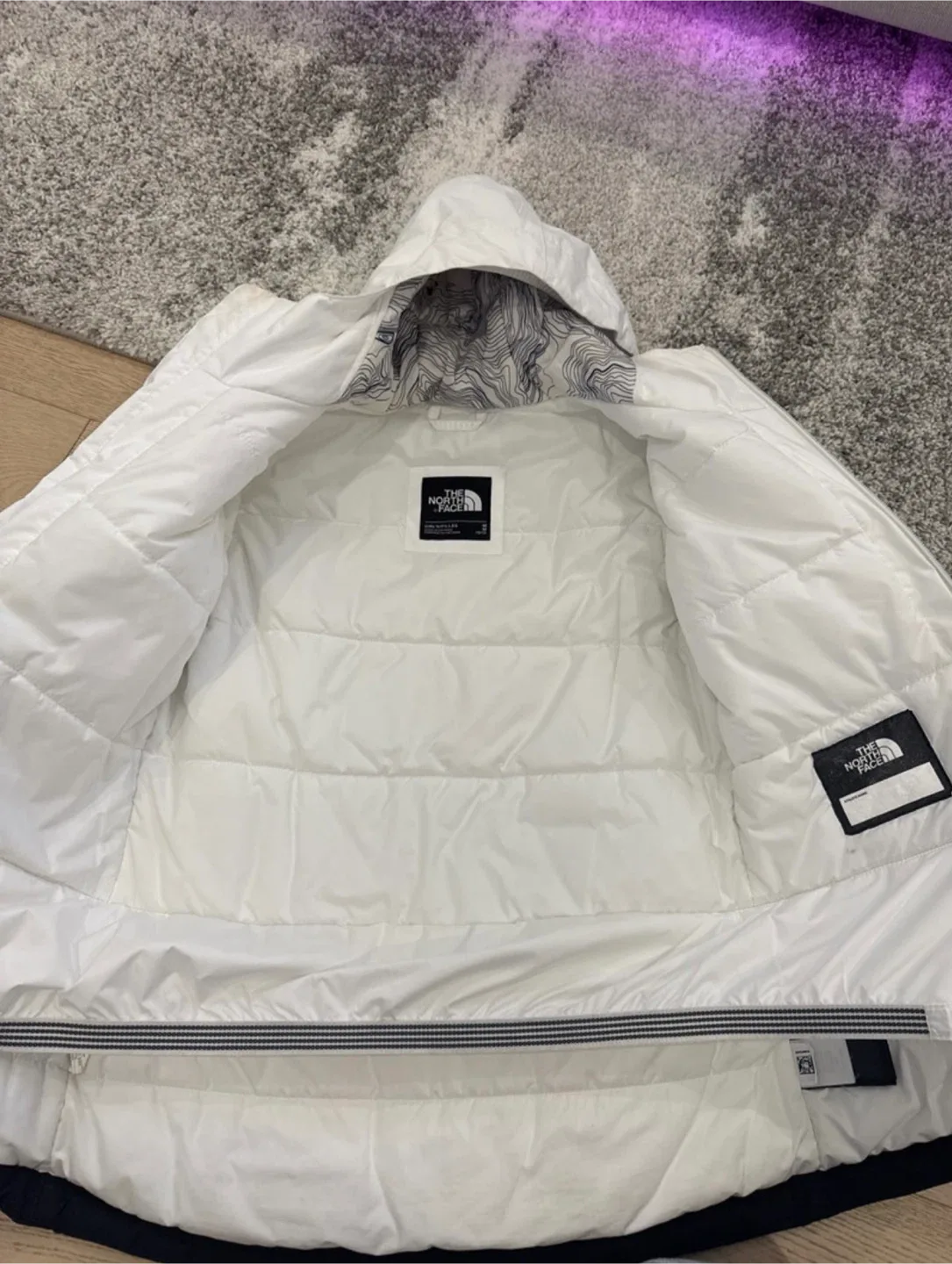 North Face Girls' Freedom Insulated Skiing Snowboarding Jacket image indicator(2)