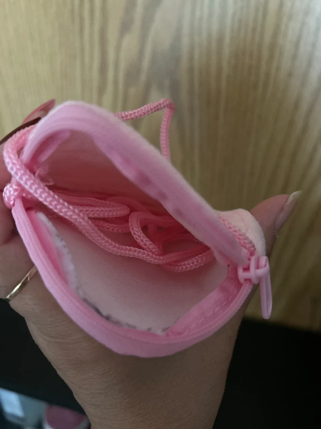 🧡 Hello Kitty Pink Mini Purse image indicator(2)