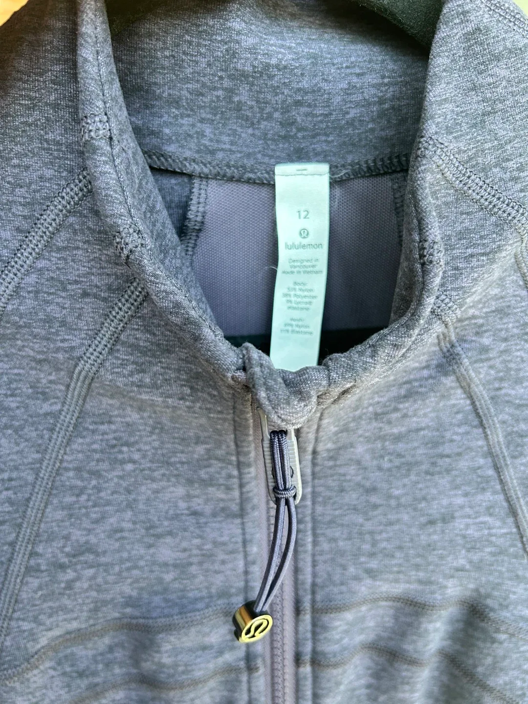 Lululemon Define Jacket Size 12 image indicator(3)