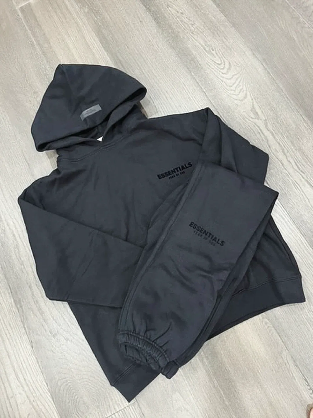 Essentials Fear of God Hoodie and Sweatpants Set thumbnail