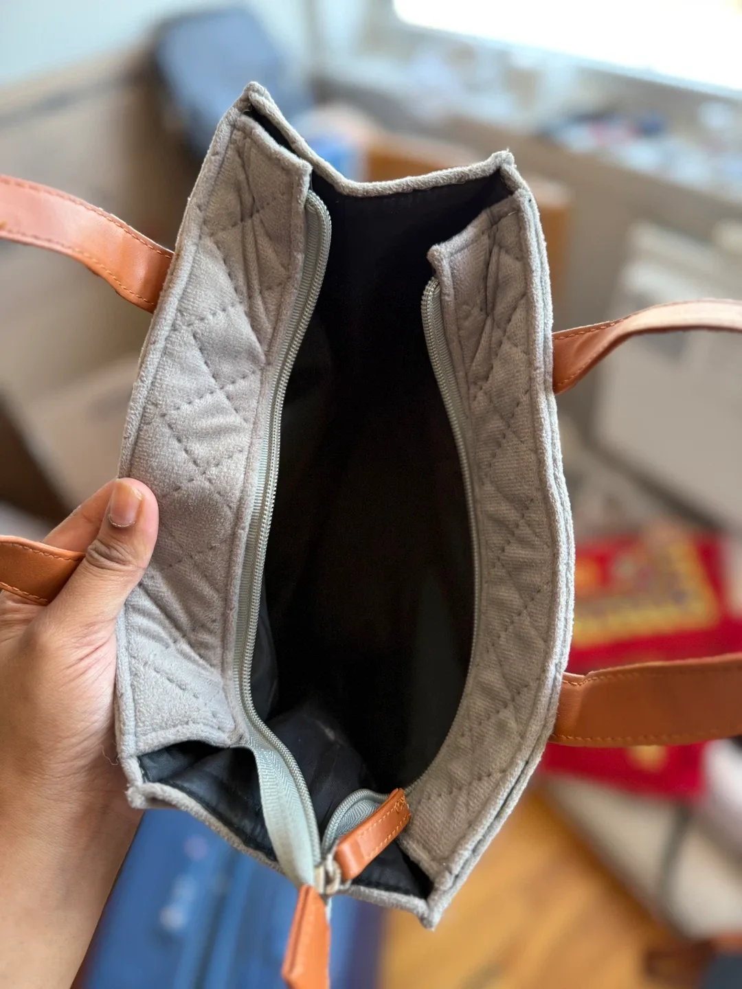 Nestasia Quilted lunch Bag image indicator(2)