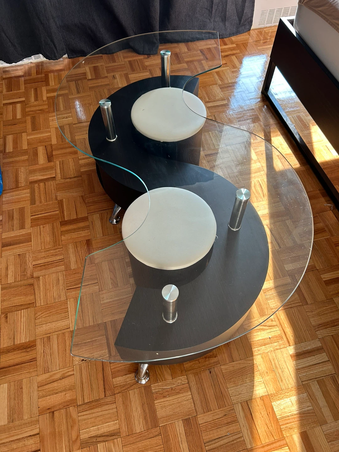 Coffee Table with Stools