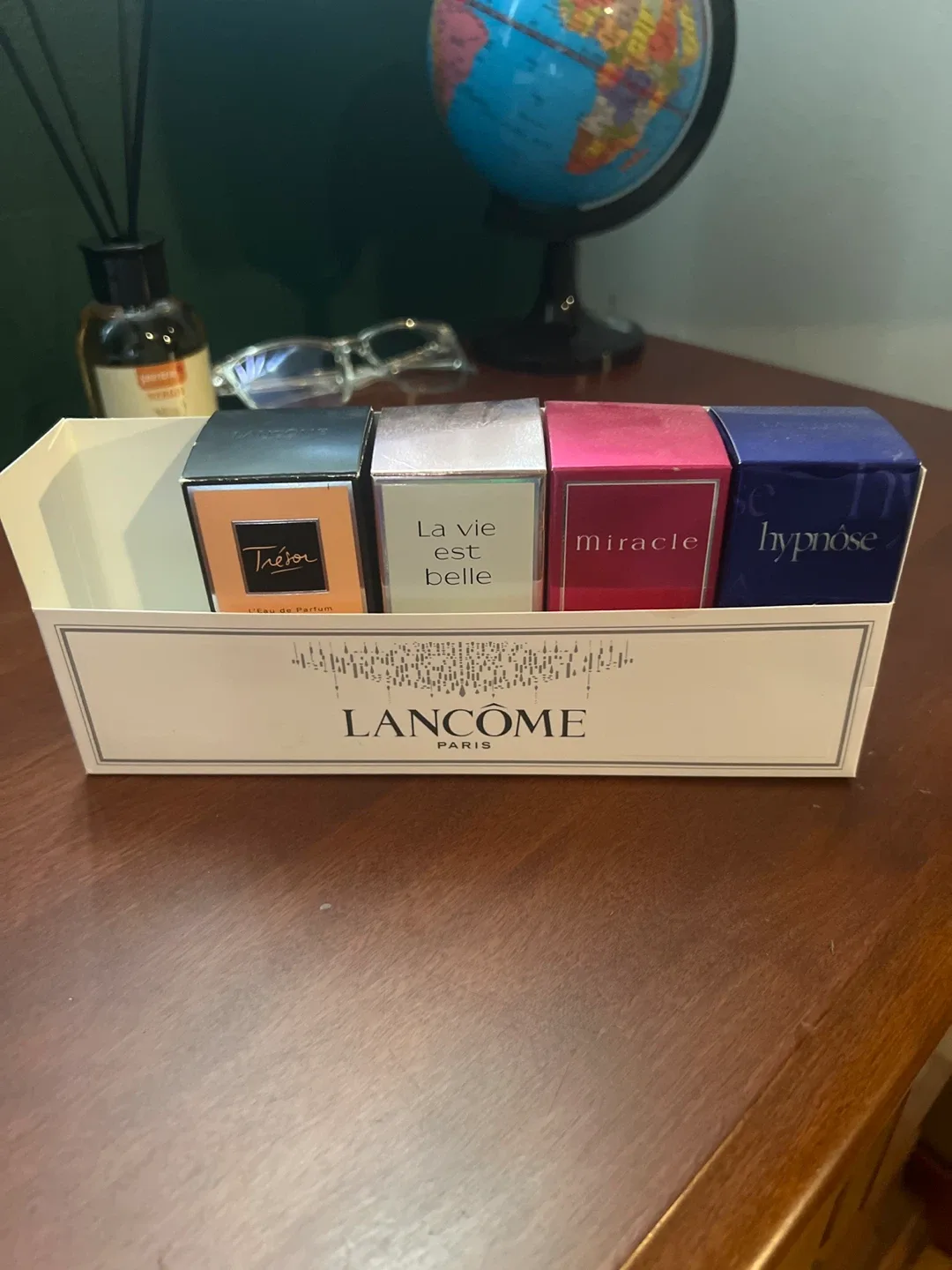 Lancome Miniature Perfume Set (4) thumbnail