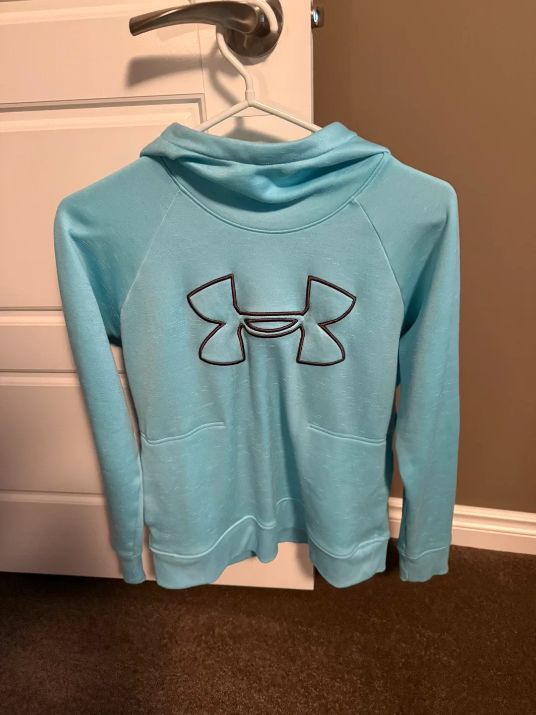 Woman’s Under Armour Medium Light Blue Sweater thumbnail