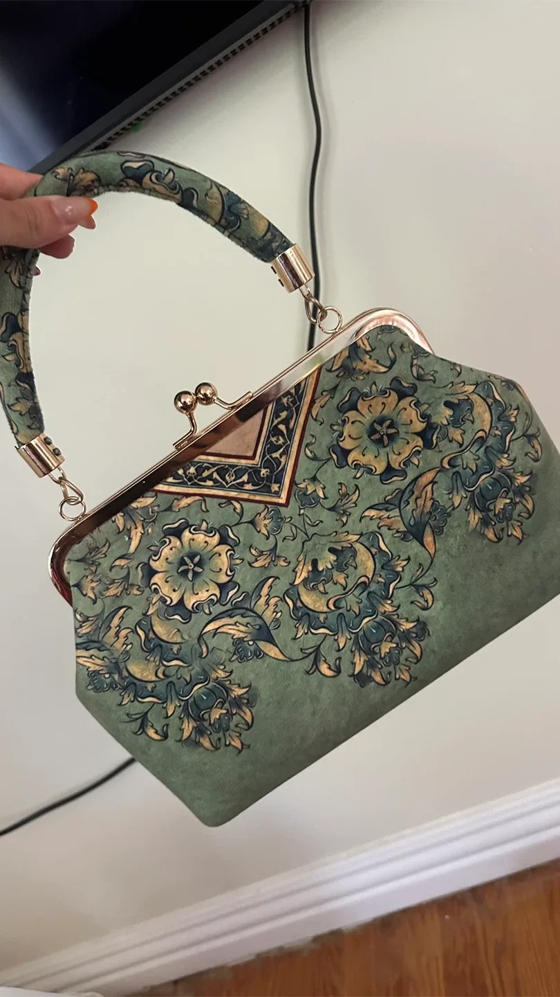 Floral Vintage Style Handbag thumbnail