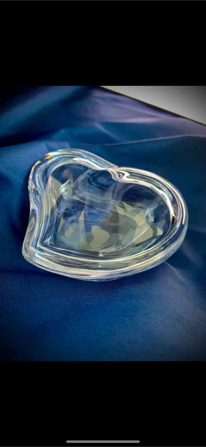 Tiffany & Co. Elsa Peretty Heart Shaped Trinket Box thumbnail