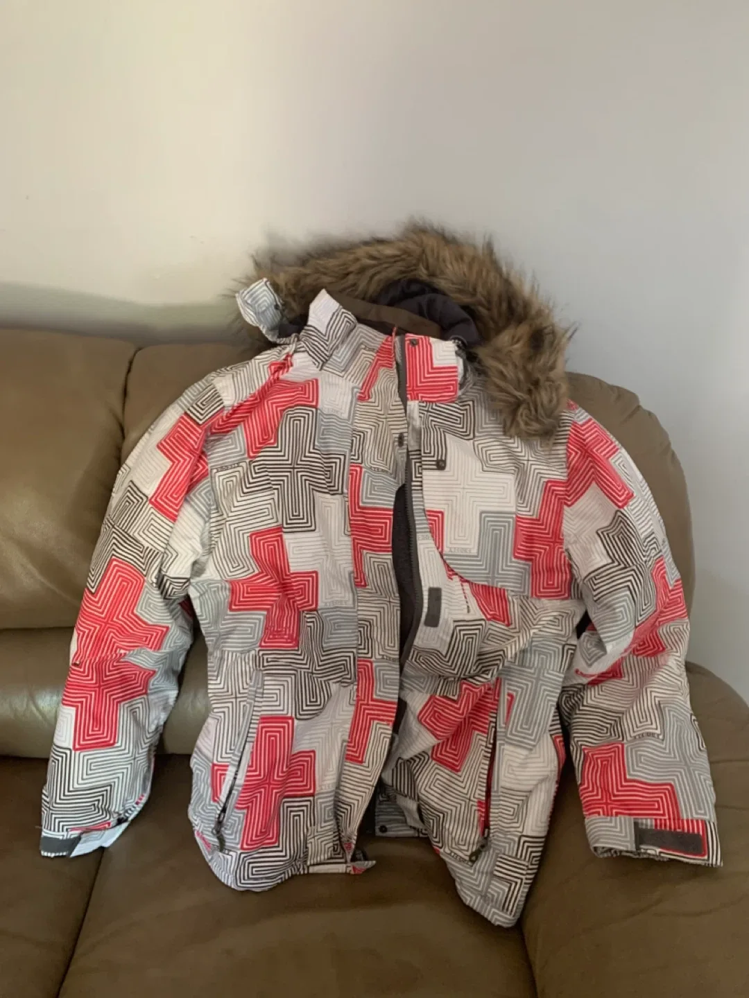 Women's Colour Wear Ski/Snowboard Jacket image indicator(2)