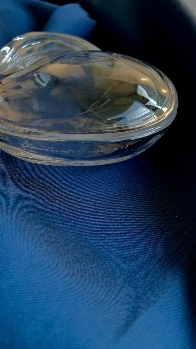 Tiffany & Co. Elsa Peretty Heart Shaped Trinket Box image indicator(3)