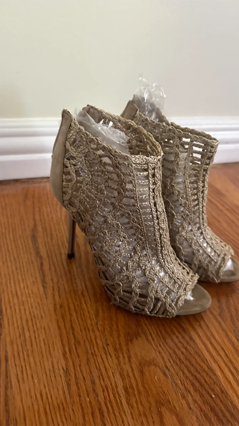 Zara Heels Size 36