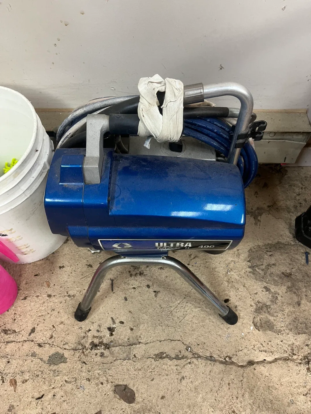 Graco Ultra Max II 490 Paint Sprayer image indicator(2)