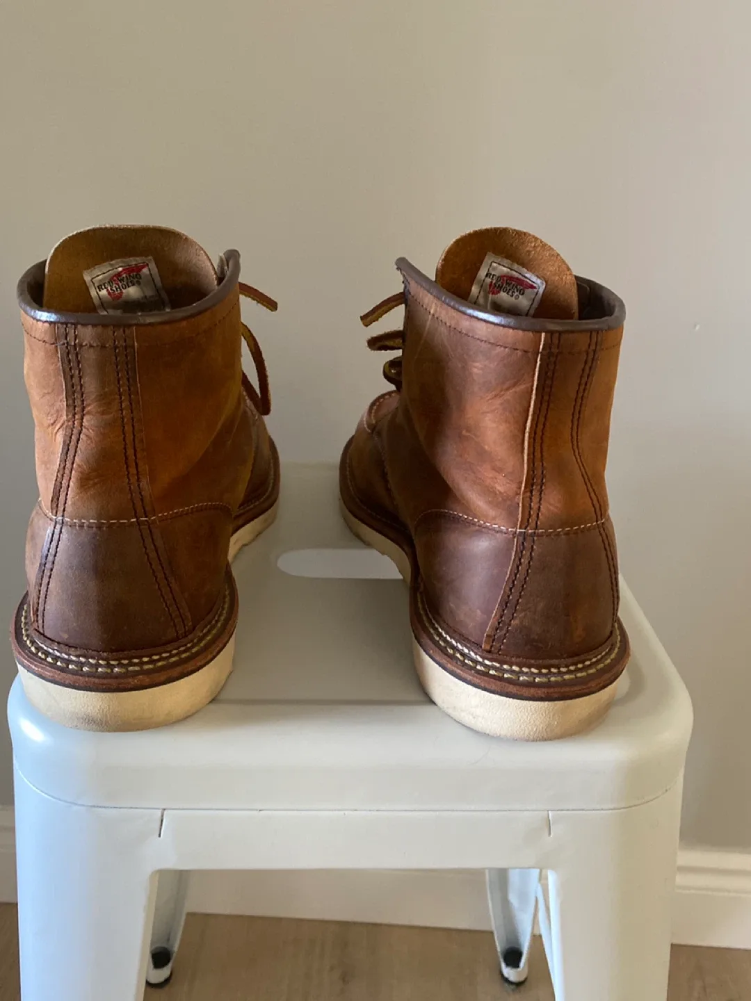 Red Wing 1907 Moc Toe Boots, Size 9 image indicator(3)