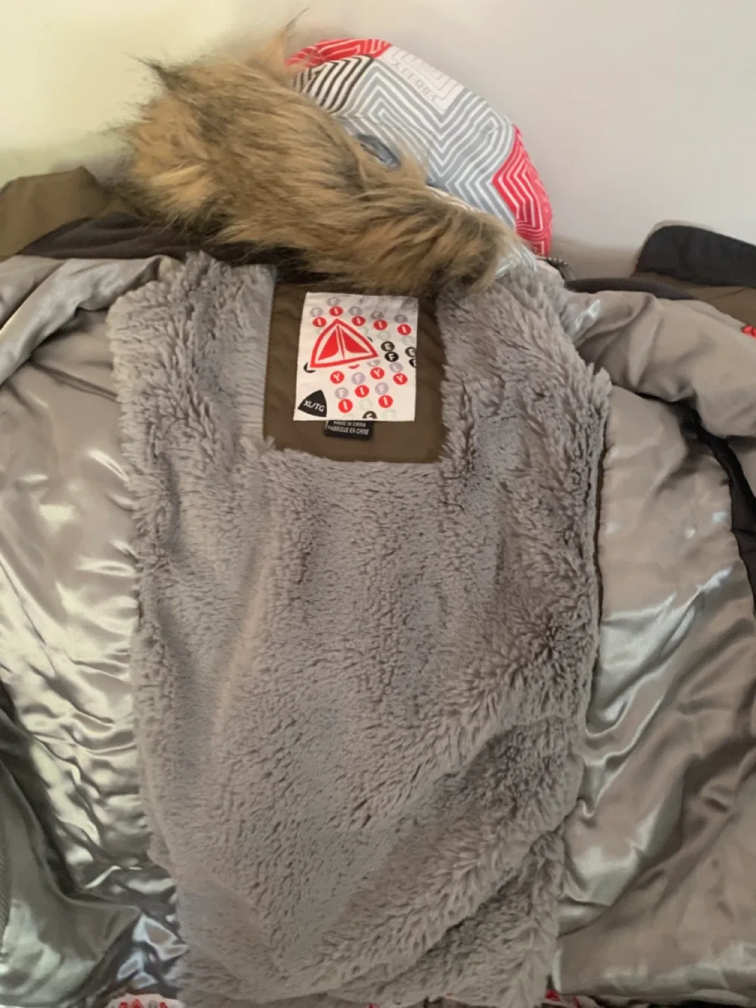 Women's Colour Wear Ski/Snowboard Jacket image indicator(3)