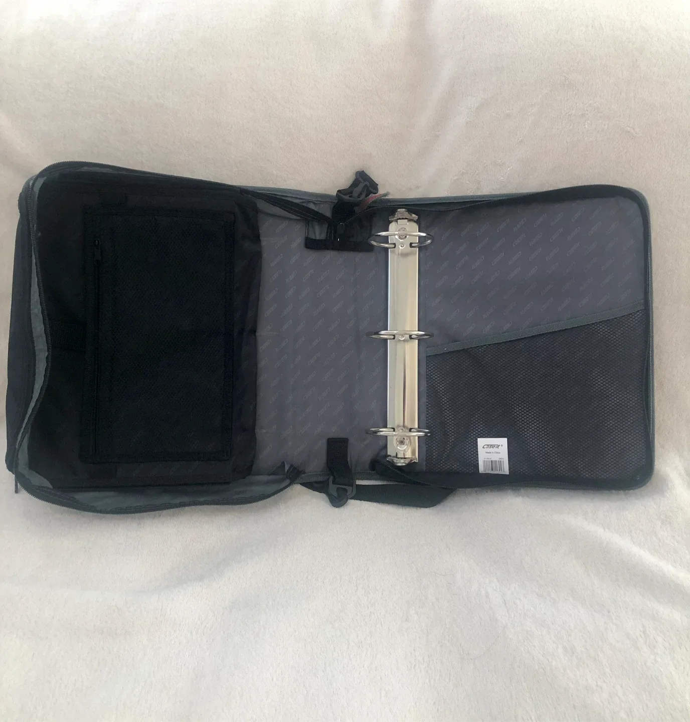 Case-it Black Zipper Binder image indicator(2)