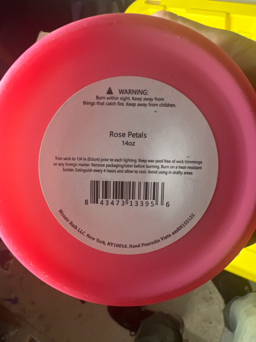Rose Petals 14oz Candle - photo 4