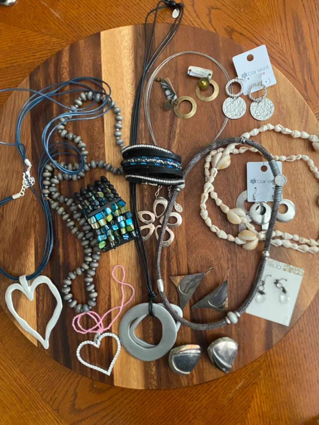 Assorted Growing Vintage and new Jewelry Lot thumbnail