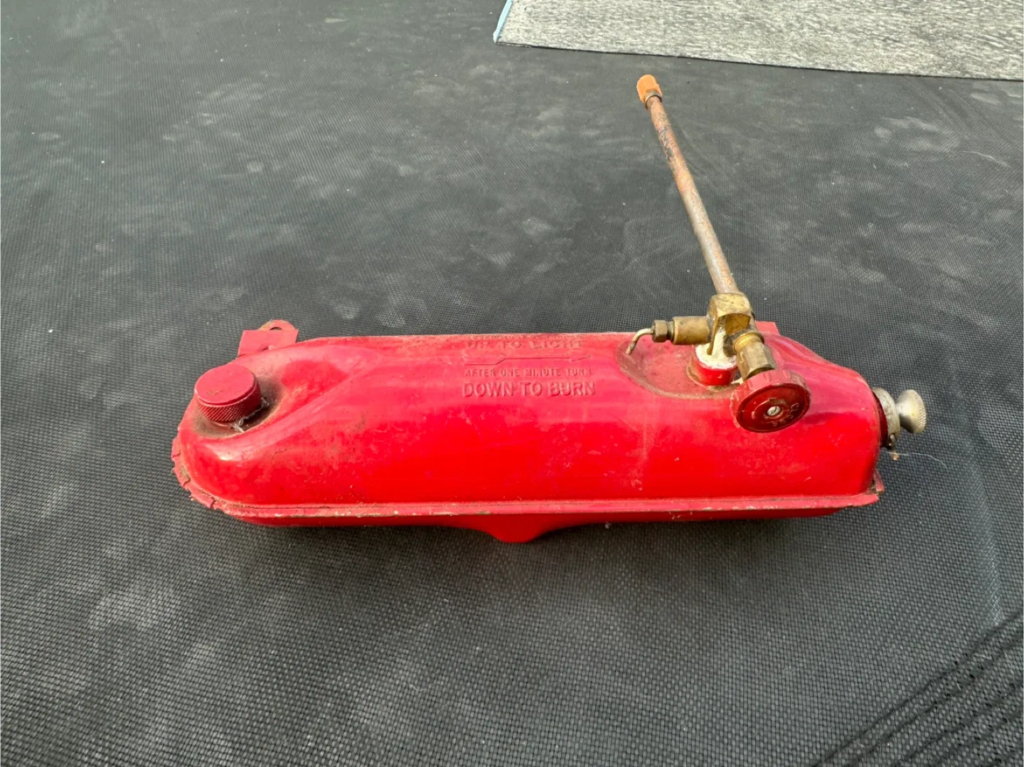 Vintage Red Coleman Fuel Tank image indicator(3)