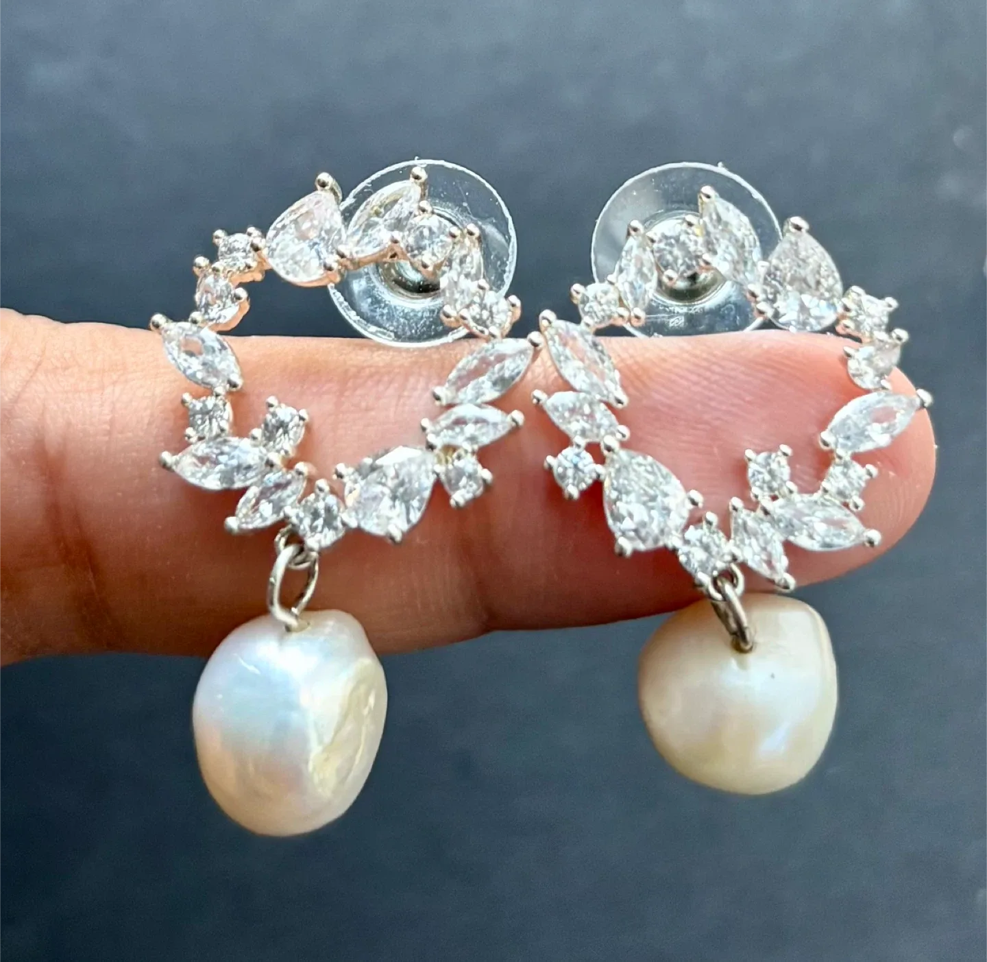 Pearl Drop Earrings (like new ‼️final sale ‼️ image indicator(3)