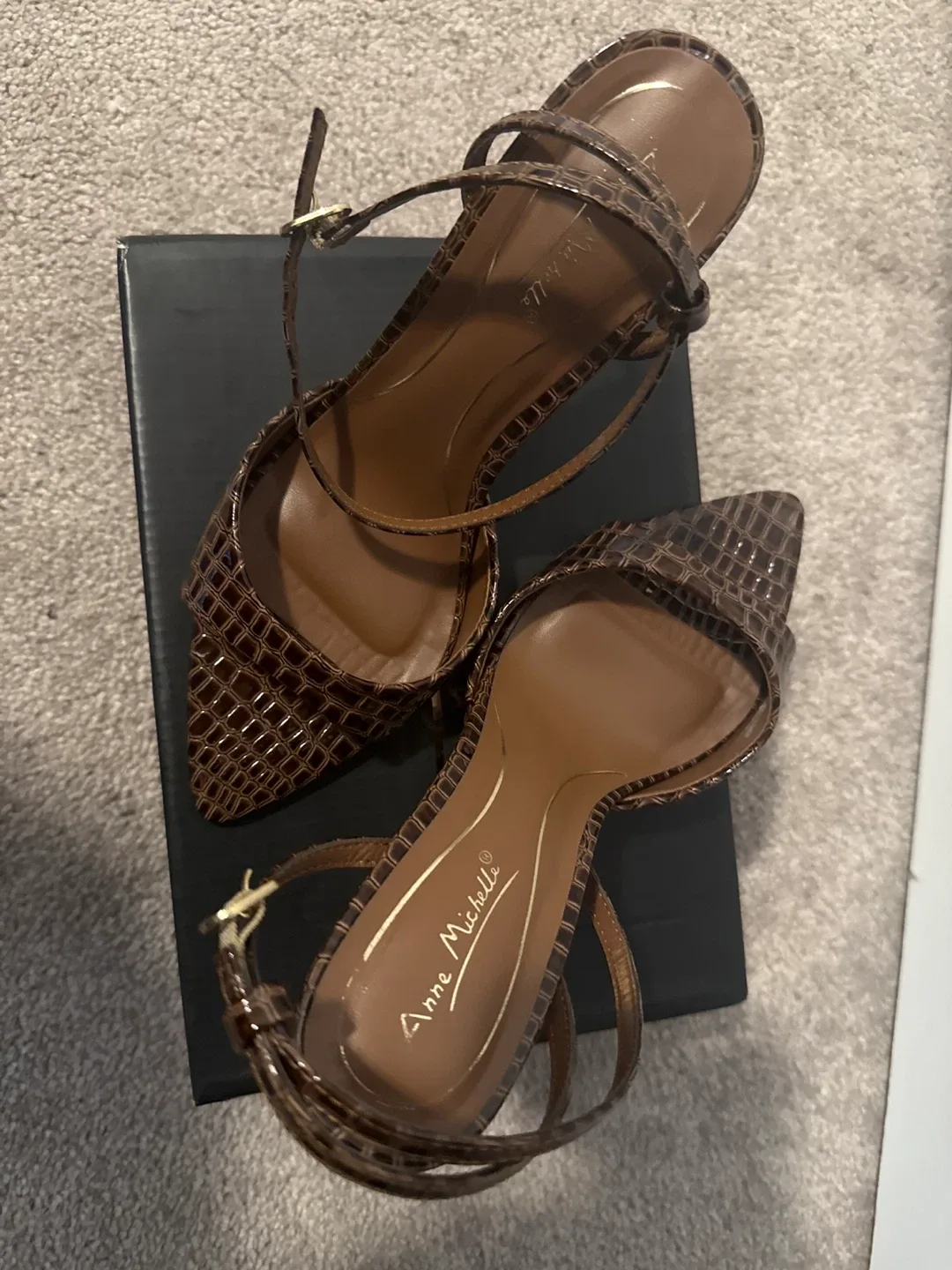 Anne Michelle Brown Heels image indicator(2)