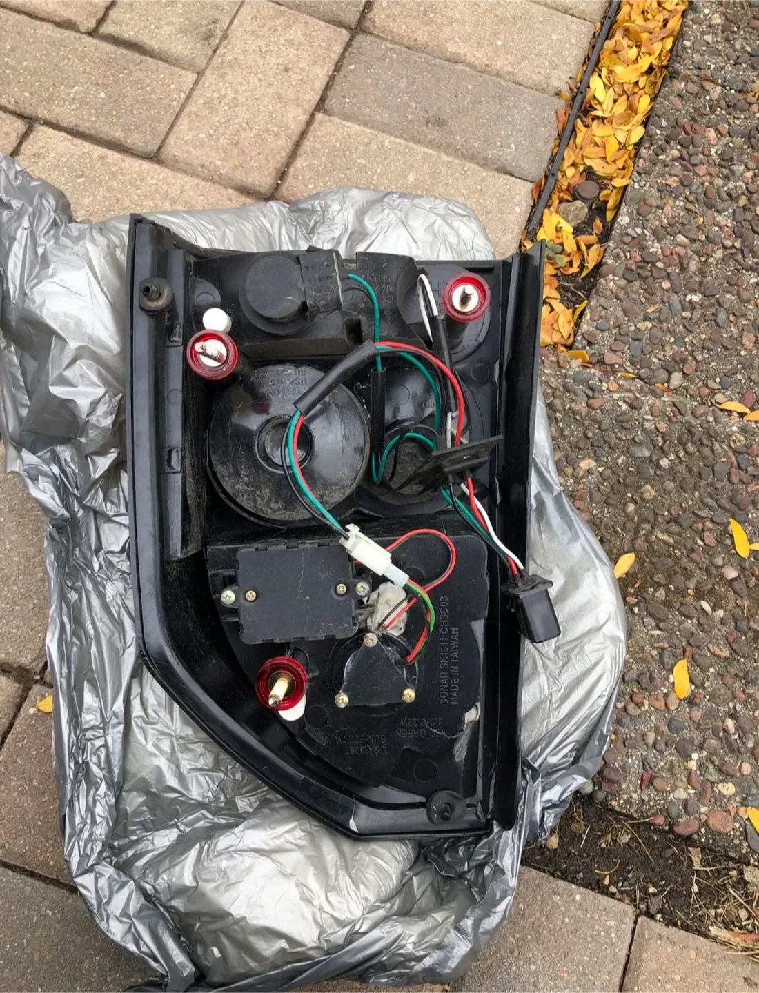 Chrysler 300 Headlight & Taillight Set image indicator(2)