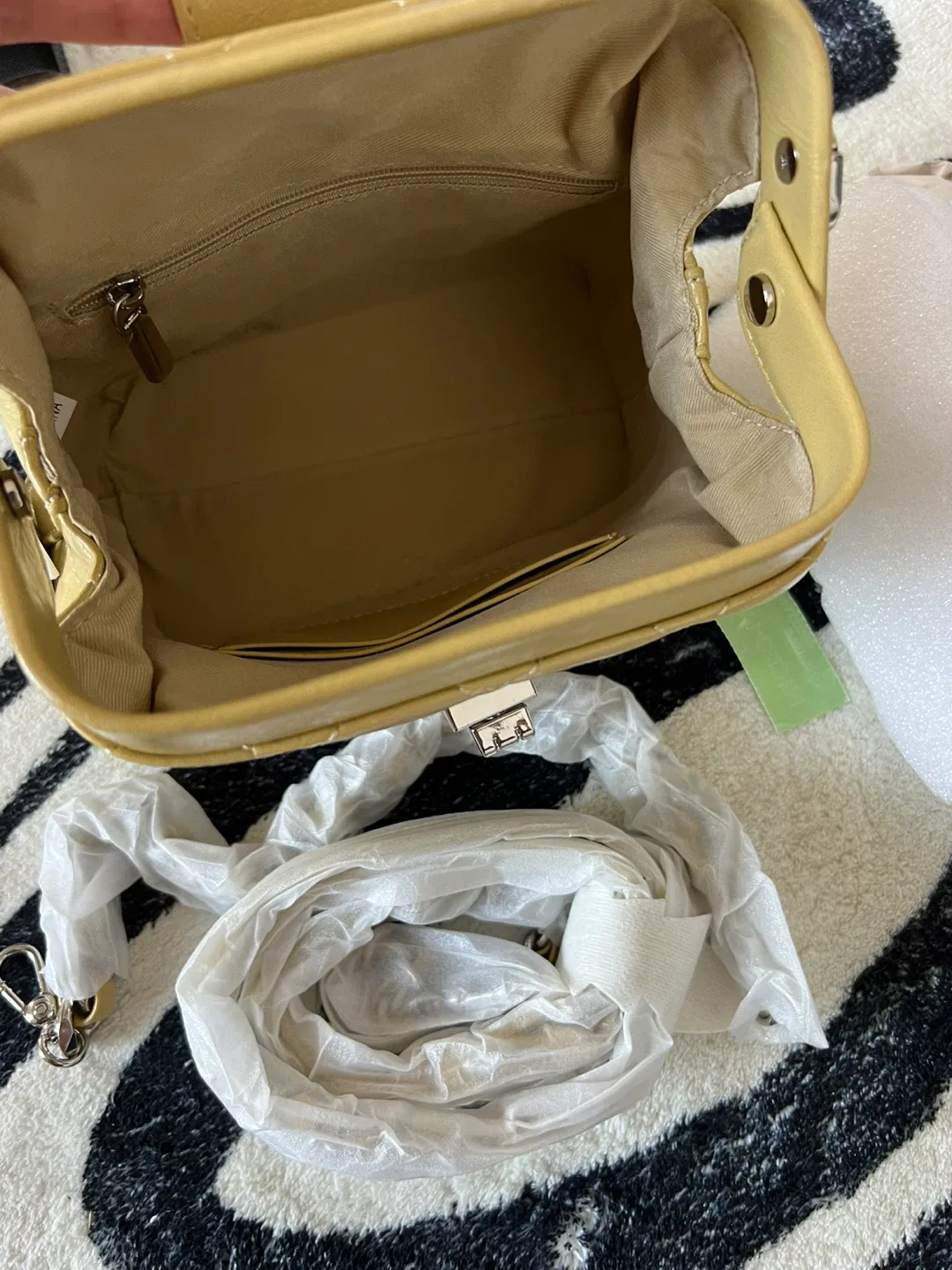 Quilted Box Bag - Yellow image indicator(2)