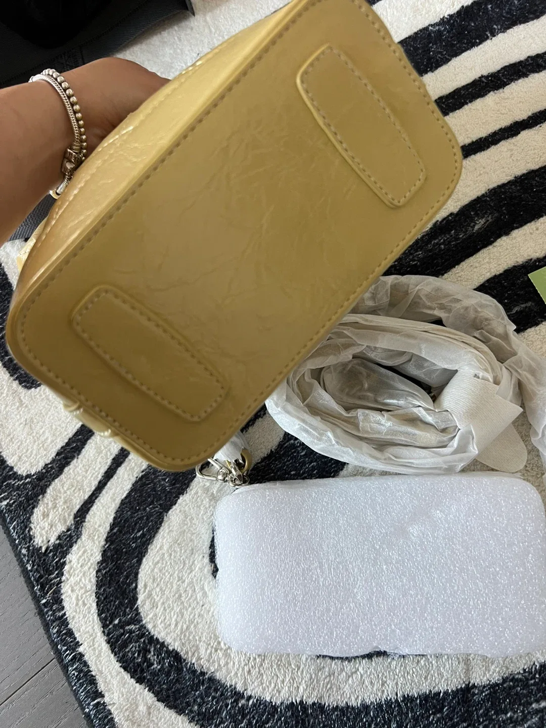 Quilted Box Bag - Yellow image indicator(5)