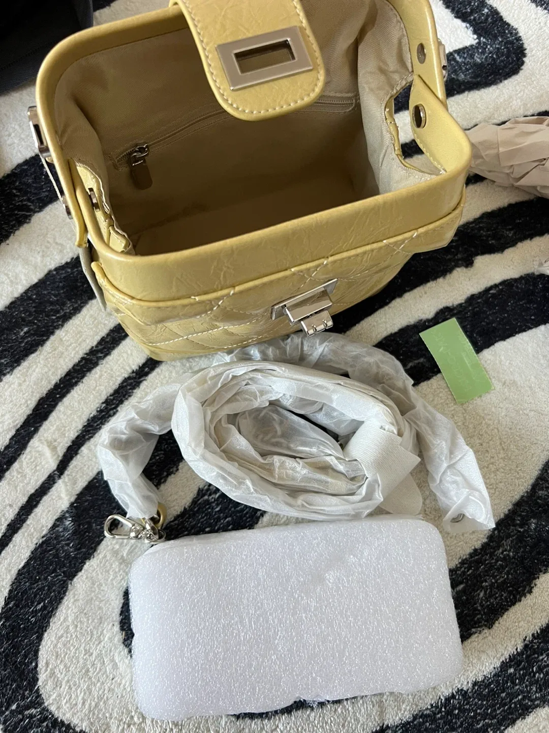 Quilted Box Bag - Yellow image indicator(4)