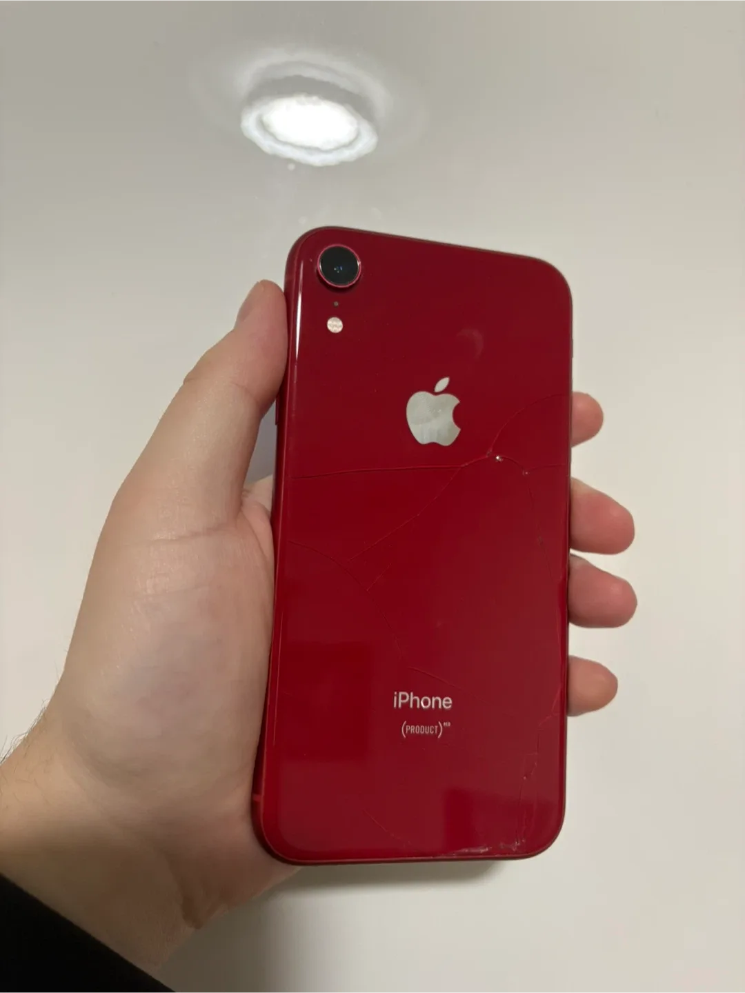 Red iPhone XR (PRODUCT RED) image indicator(3)