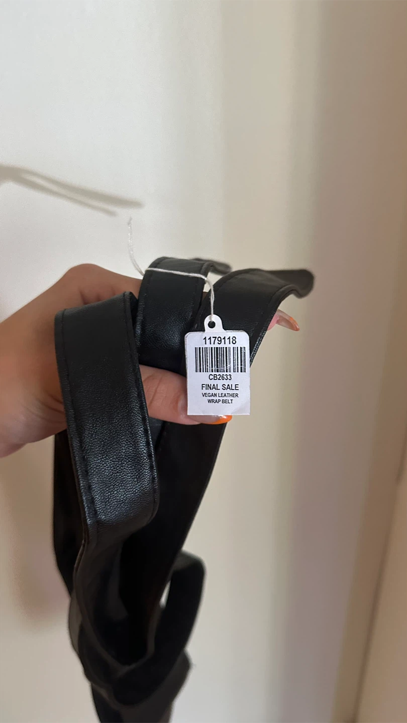 Black Vegan Leather Belt - One Size - photo 2