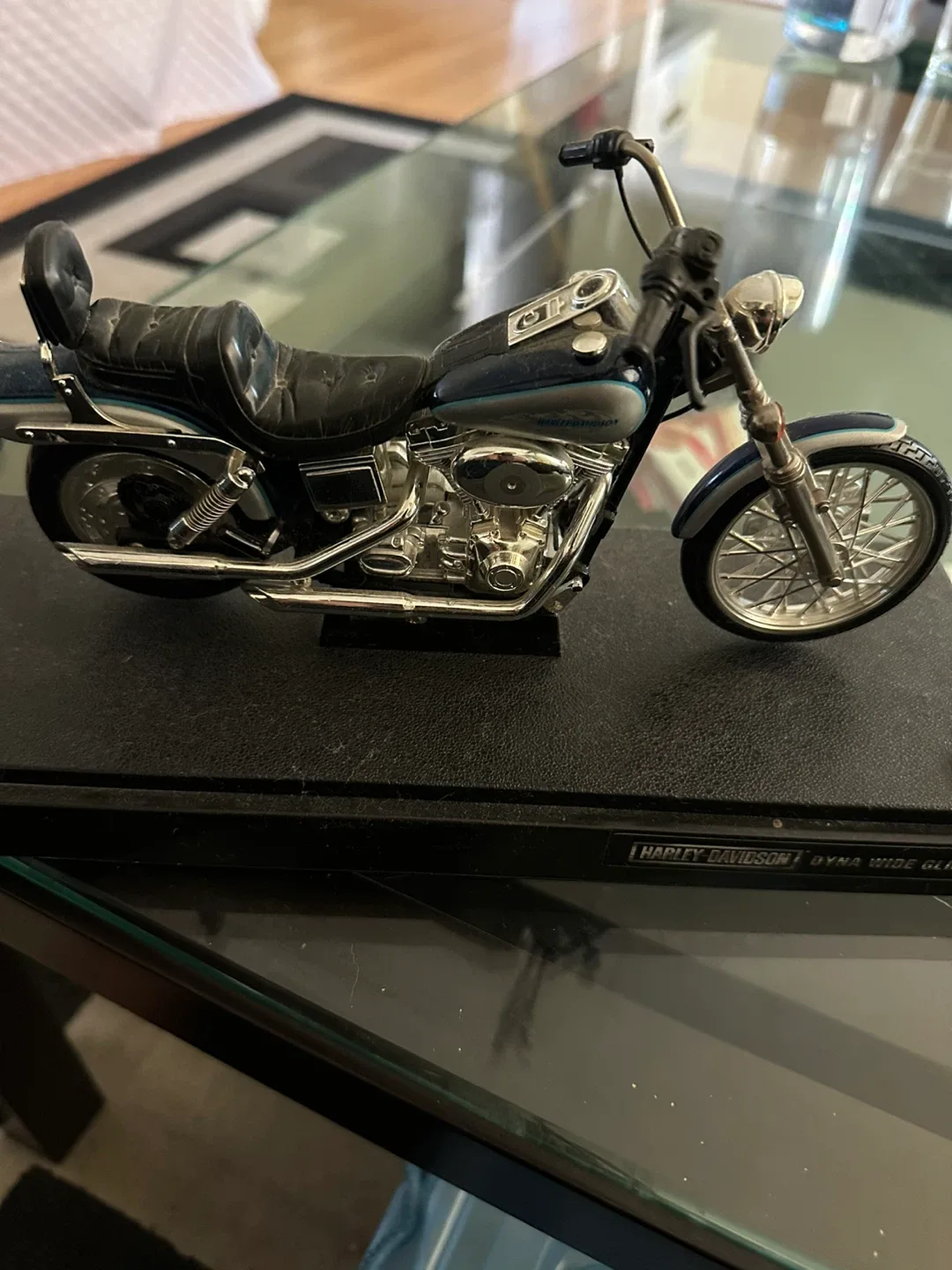 Harley-Davidson Dyna Wide Glide Motorcycle Model image indicator(3)