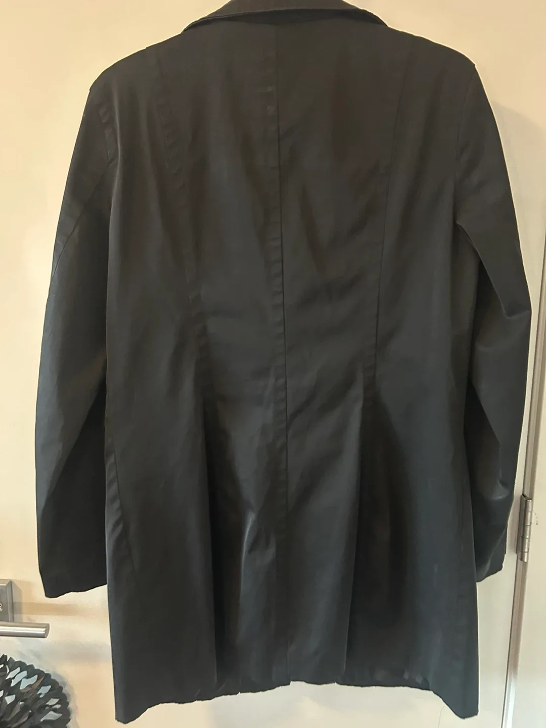 Nine West rain coat image indicator(3)