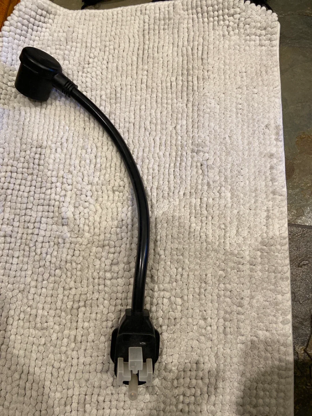 EV Charger Adapter 4 prong to 3 prong image indicator(2)