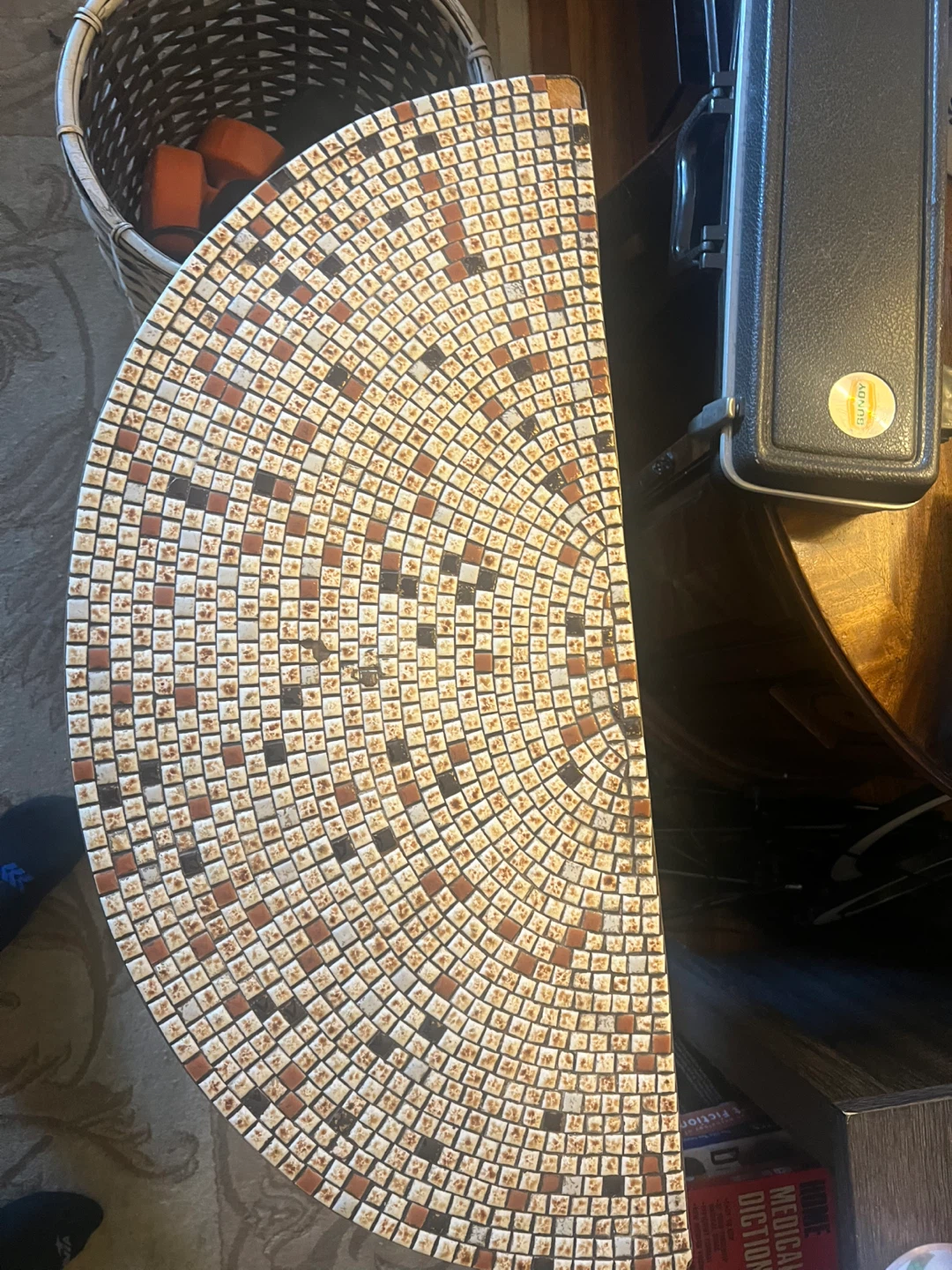 Mosaic Tile Half-Moon Table - photo 4