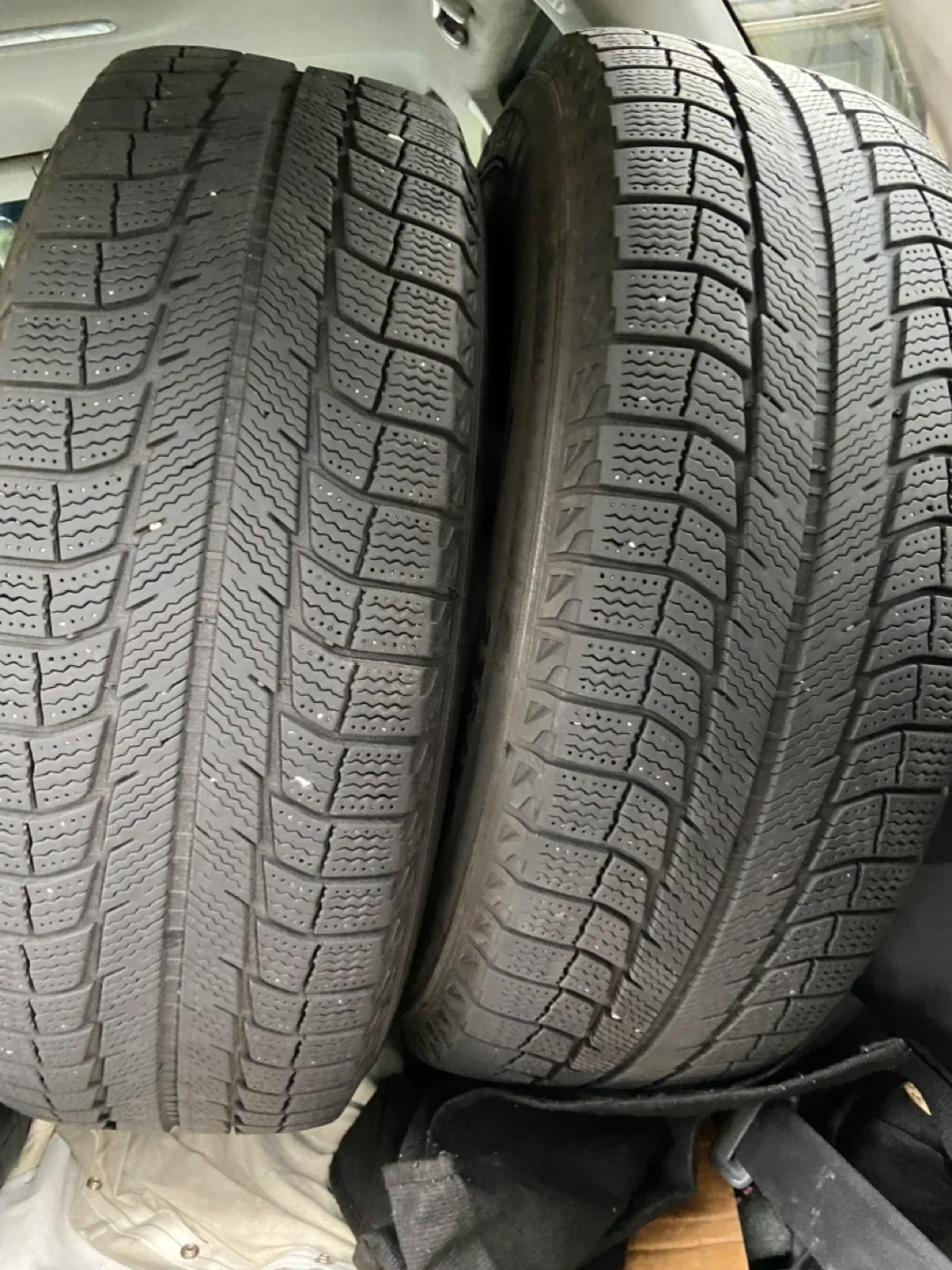 23570R16 Winter Tires on Rims Michelin image indicator(3)