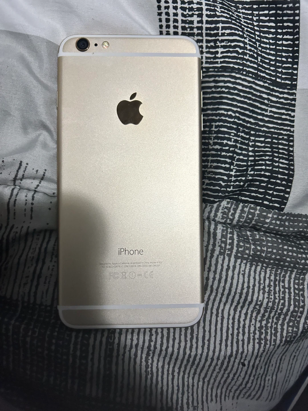 Apple iPhone 6s - Gold - photo 2
